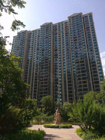 咸宁路 恒大绿洲 三室精装 满五满二 证在手 诚