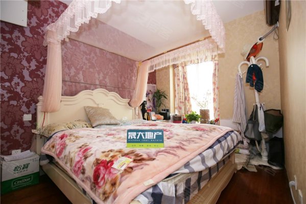 金牛 一品天下 出门2\/7号线 精装套三居 西城公