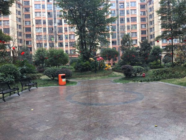 万达对面佳兆业威登郡 精装套二 房子地理位置